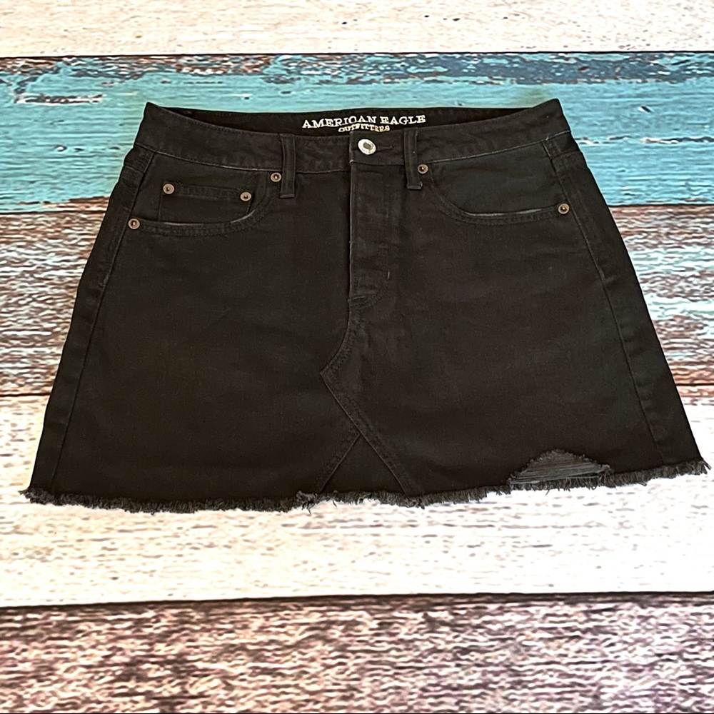 Black American Eagle Jean Skirt Size 6 (Mini)